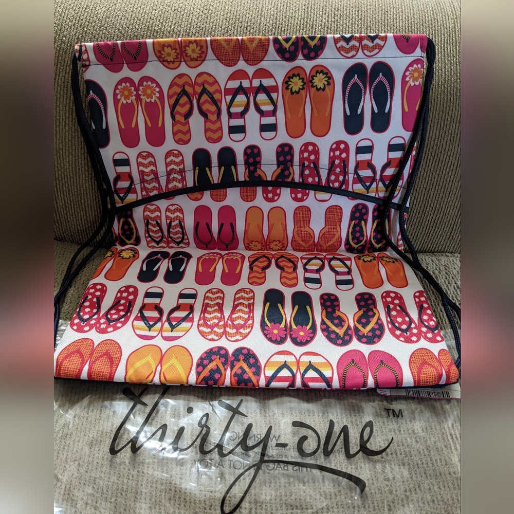 New Thirty-One Cool Thermal Cinch Bag 🛍️